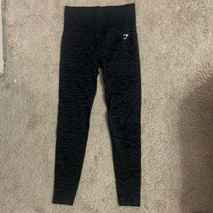 Gym shark black patterned leggings XS